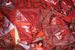 Charger l&#39;image dans la galerie, Copie de Tableau de bois avec garniture - rouge
